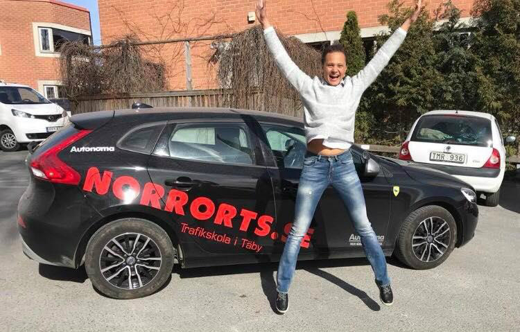 Ta ditt körkort med Norrorts trafikskola Ta ditt körkort med Norrorts trafikskola